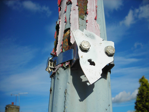 07 skull post