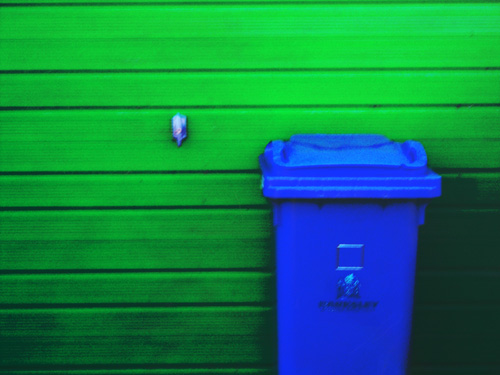 08 blue bin