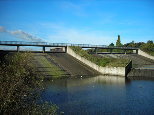 01 dam