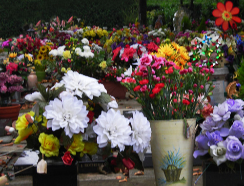 18 grave flowers