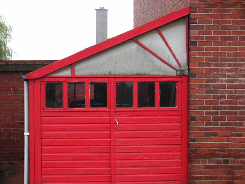 19 red garage